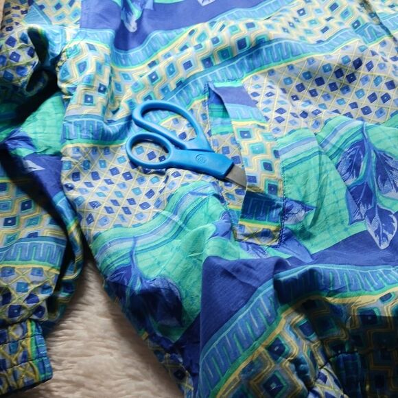 Fuda International Geo- Floral Silk Bomber/ Jacket. Women's 3X. Blue/ Green - Picture 9 of 14